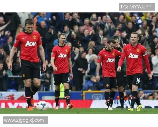 埃弗顿与曼联精彩对决全场录像回放尽在此处分享 埃弗顿与曼联精彩对决全场录像回放尽在此处分享